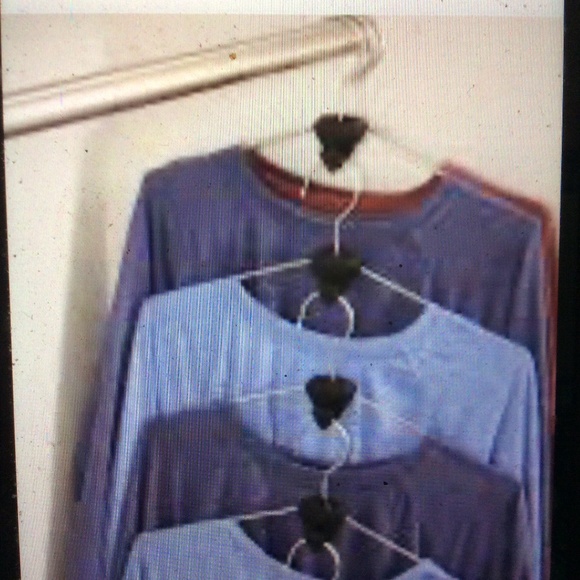 Ruby Space Triangles Closet Space Savers (10) - Picture 2 of 3